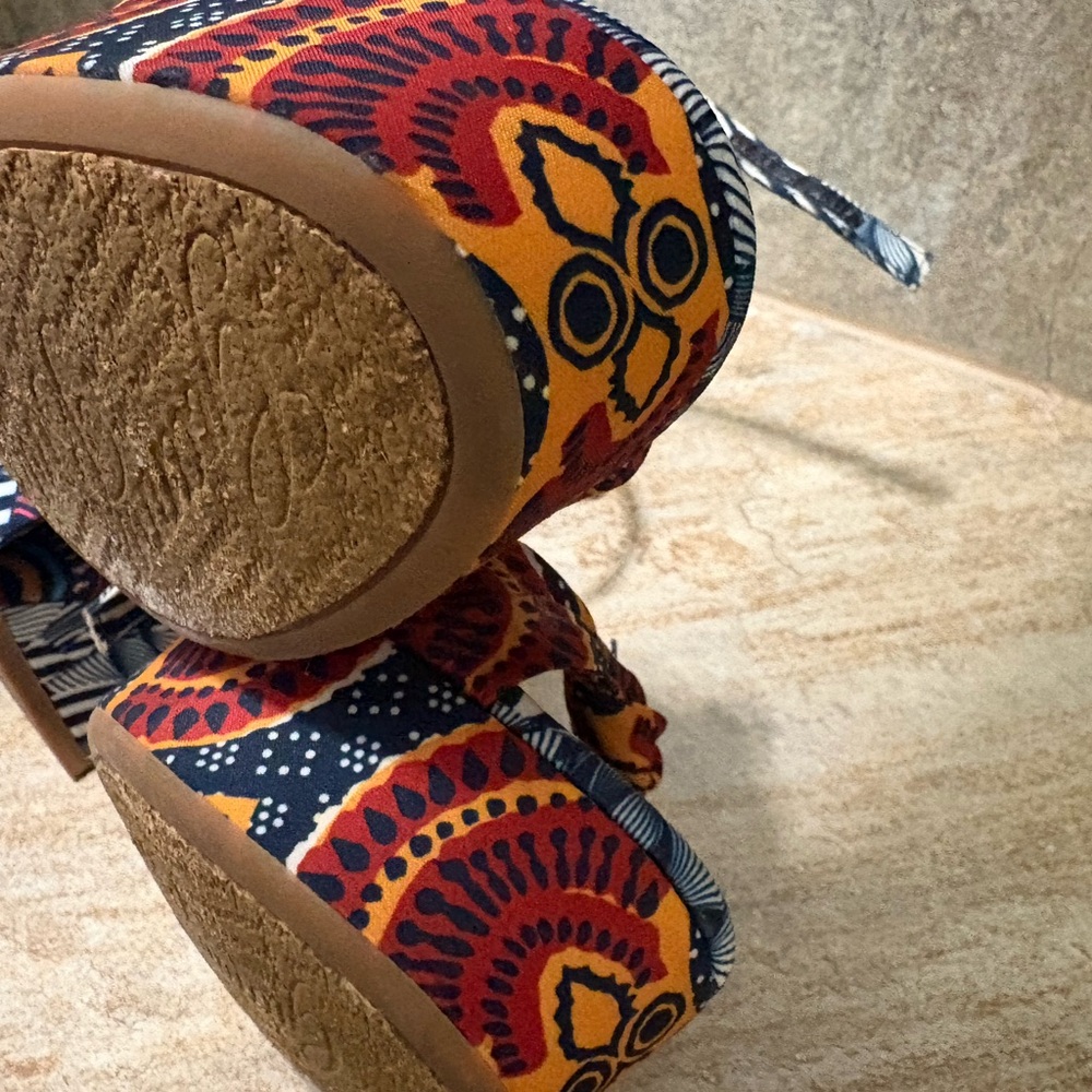 Gianni Bini Multicolor Patterned Heels - Picture 6 of 6